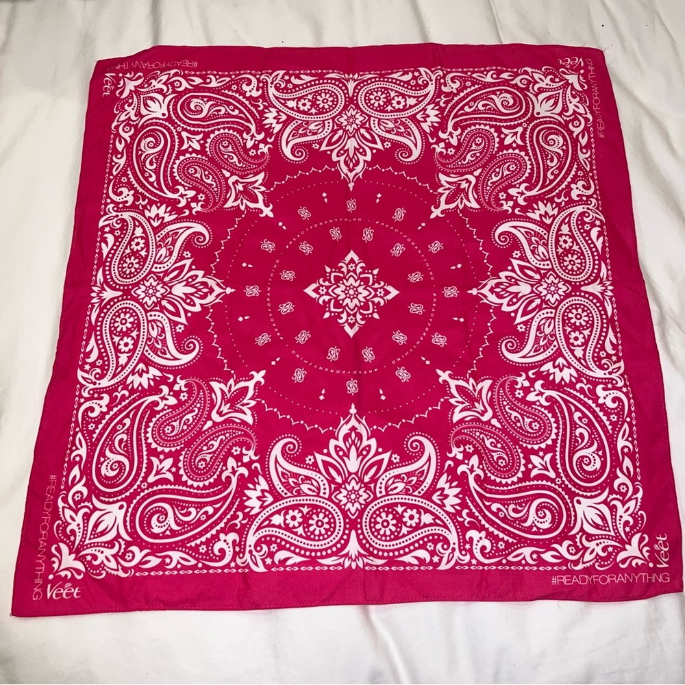 Veet Pink Paisley Bandana